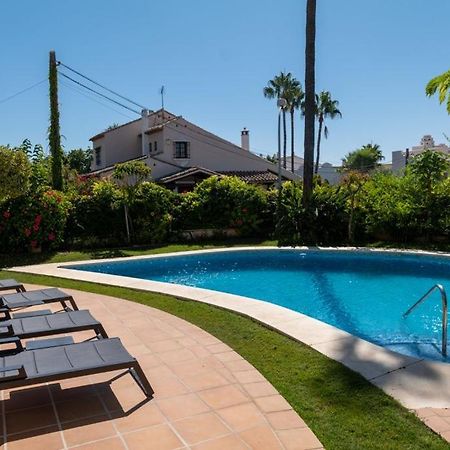 Beachside Villa In Puerto Marina, Беналмадена Екстериор снимка