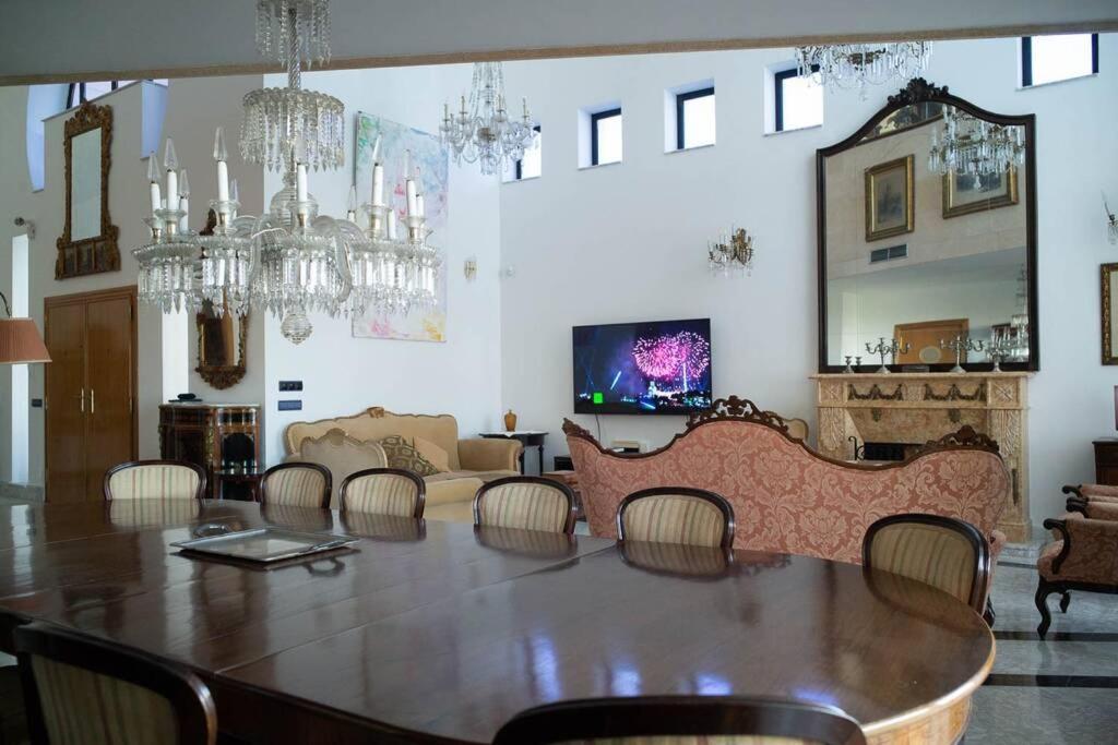 Beachside Villa In Puerto Marina, Беналмадена Екстериор снимка