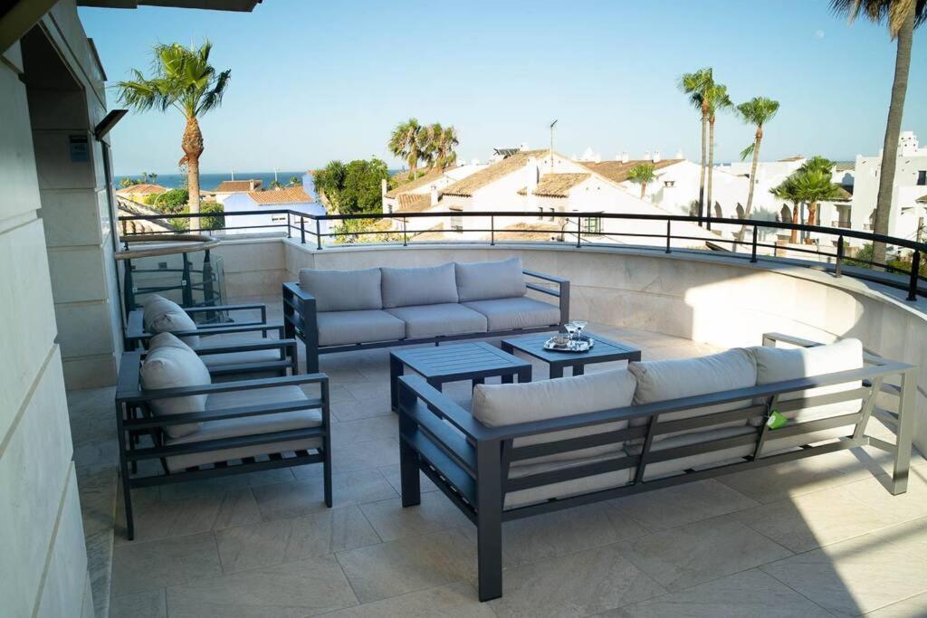 Beachside Villa In Puerto Marina, Беналмадена Екстериор снимка