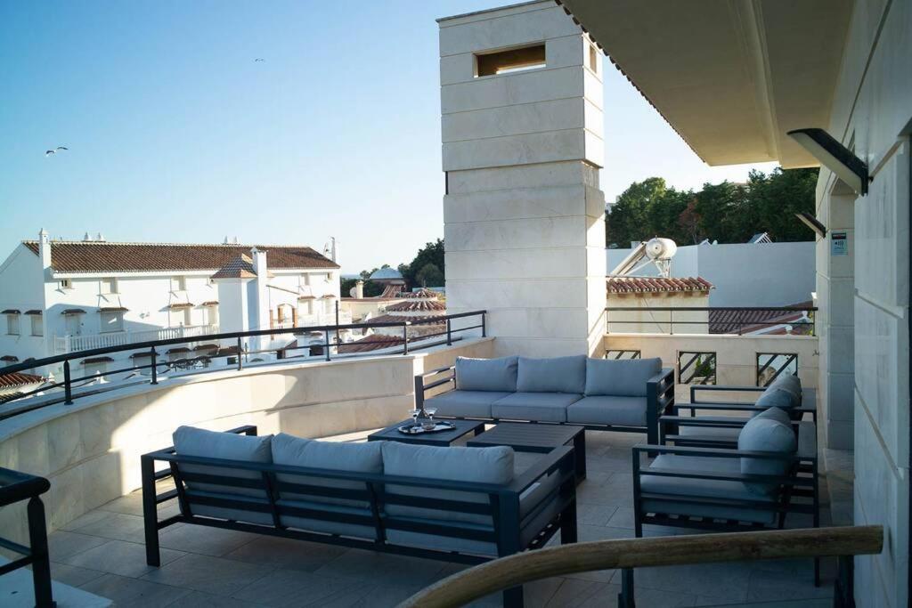 Beachside Villa In Puerto Marina, Беналмадена Екстериор снимка